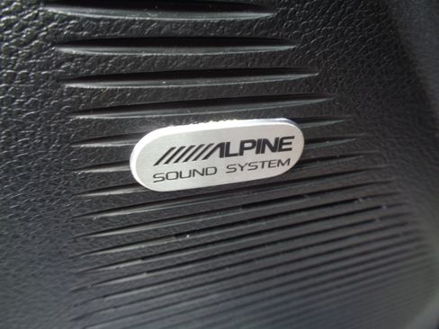 Used 2018 Dodge Challenger R/T Plus image 32