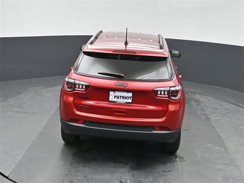 New 2026 Jeep Compass Latitude image 32