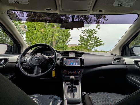Used 2019 Nissan Sentra S FWD image 11