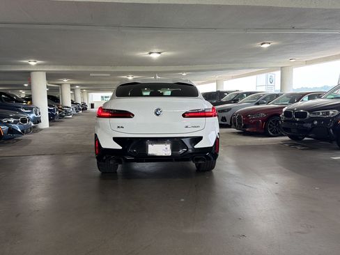 Certified 2023 BMW X4 M40i AWD/4WD image 9