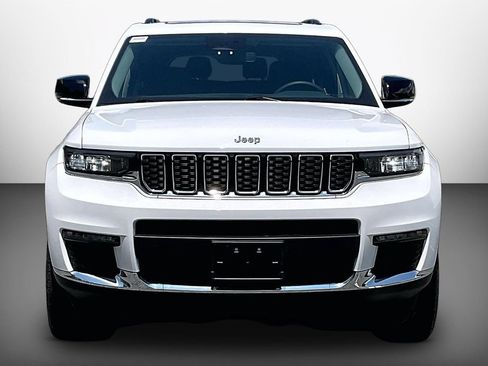Used 2023 Jeep Grand Cherokee L Limited AWD/4WD image 3