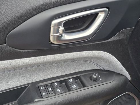 Used 2022 Jeep Compass Latitude w/ Convenience Group image 33