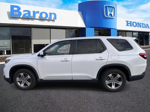 Used 2023 Honda Pilot EX-L image 3