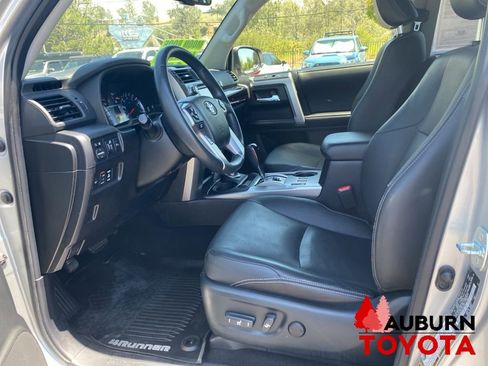Used 2018 Toyota 4Runner Limited AWD/4WD image 37
