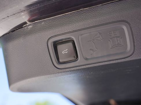 Used 2022 Ford Expedition Max XLT AWD/4WD image 33