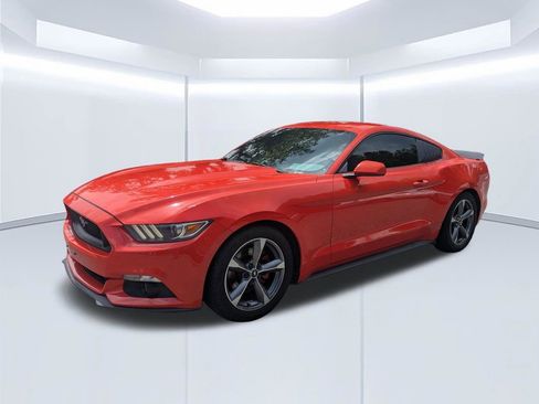 Used 2015 Ford Mustang Coupe w/ Equipment Group 051A RWD image 8