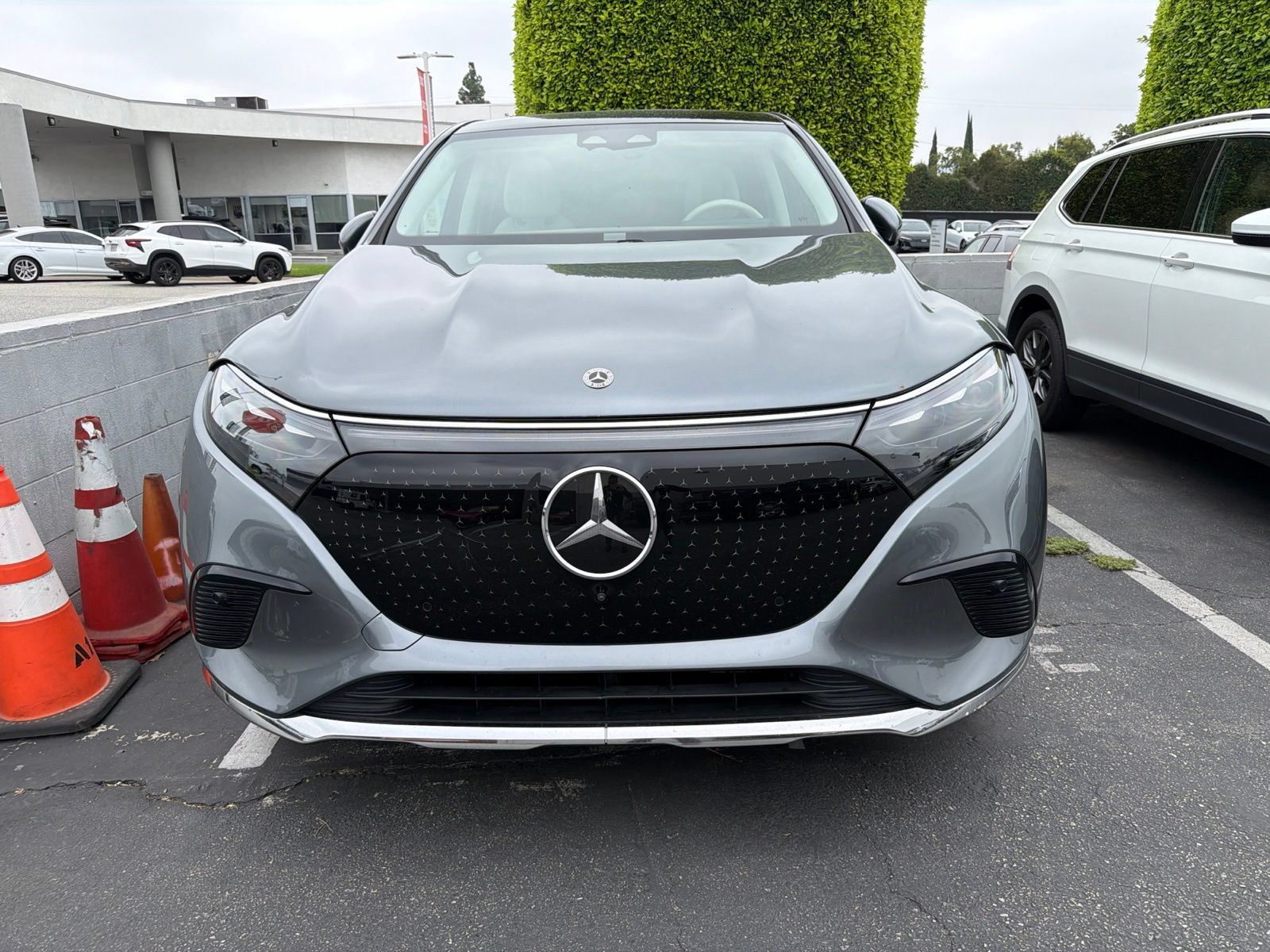 Used 2023 Mercedes-Benz EQS 450+ SUV image 2
