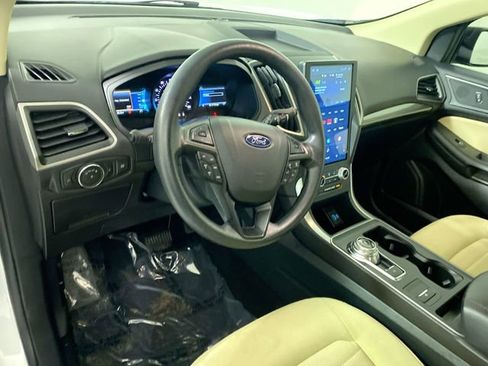 Used 2022 Ford Edge SE image 21