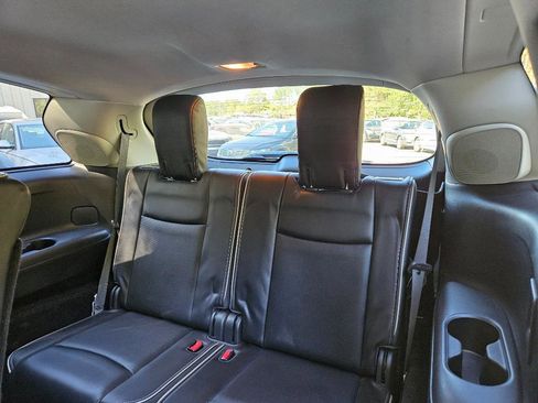 Used 2017 INFINITI QX60 AWD w/ Premium Plus Package image 18