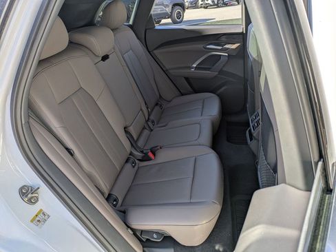Certified 2025 Audi Q5 Premium w/ Convenience Package image 22