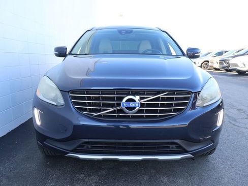 Used 2015 Volvo XC60 T5 Premier w/ Proximity Package image 2