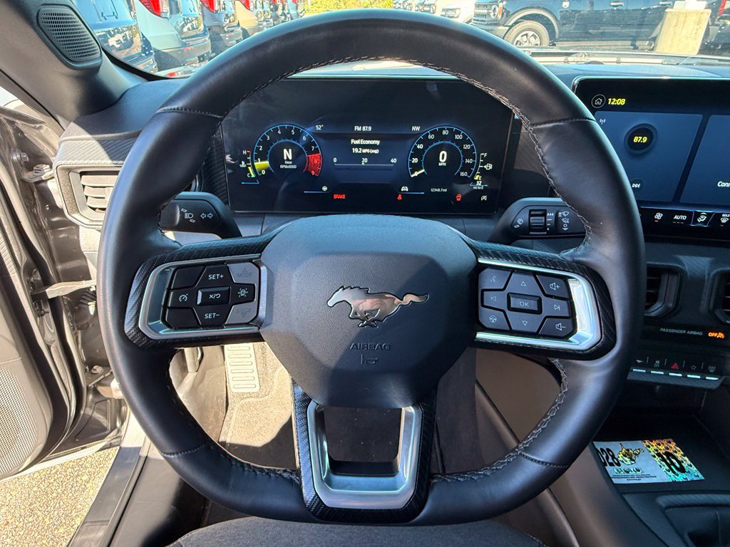 Used 2025 Ford Mustang GT RWD image 8