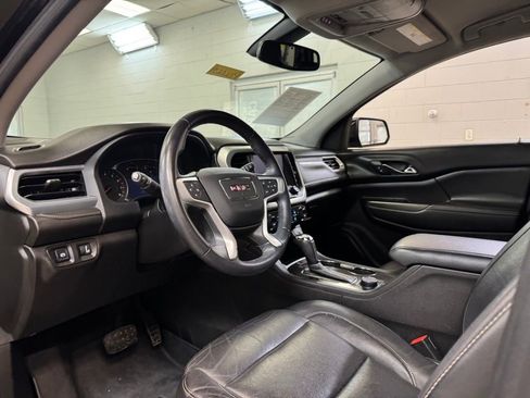Used 2018 GMC Acadia SLT FWD image 14