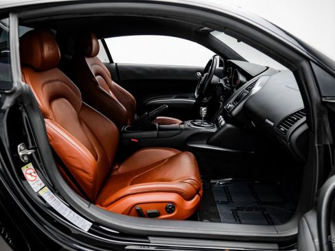 Used 2008 Audi R8 V8 image 43