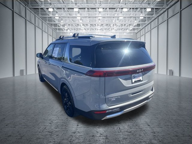 Used 2024 Kia Carnival SX Prestige FWD image 3