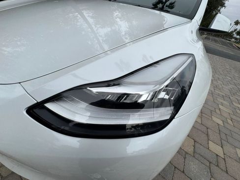 Used 2023 Tesla Model Y Long Range AWD/4WD image 32