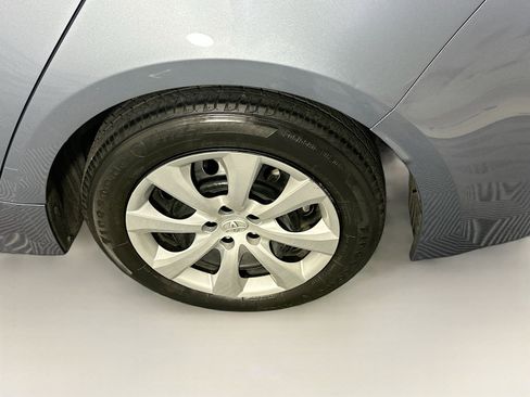 Used 2023 Toyota Corolla LE image 11