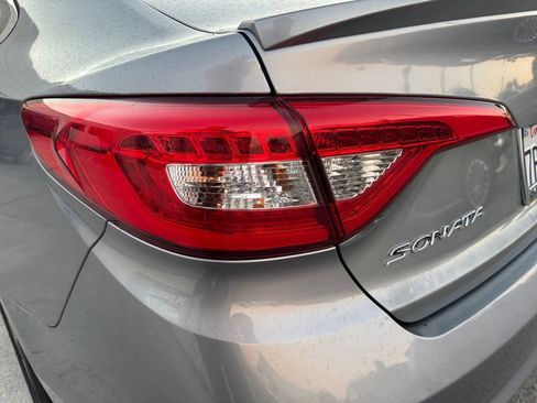 Used 2016 Hyundai Sonata Limited image 35