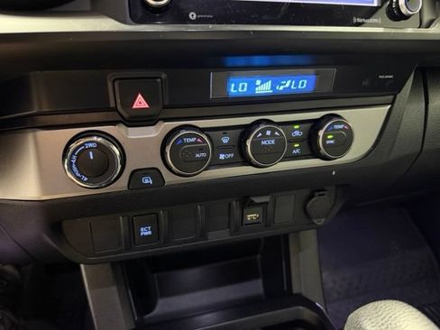 Used 2021 Toyota Tacoma SR AWD/4WD image 17