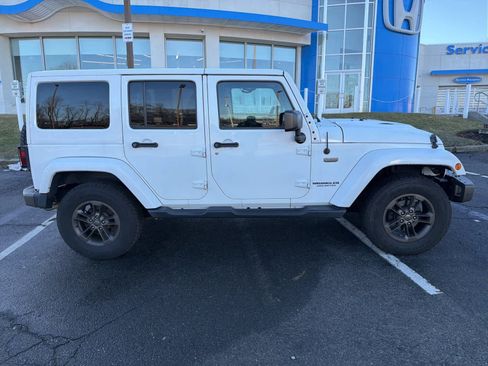 Used 2017 Jeep Wrangler 75th Anniversary image 6