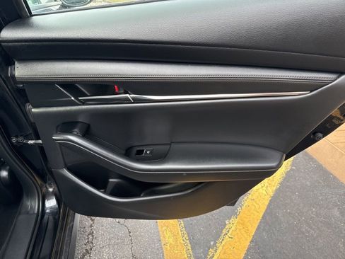 Used 2019 MAZDA MAZDA3 AWD Sedan w/ Preferred Package image 26