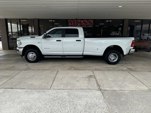 Used 2024 RAM 3500 Big Horn AWD/4WD image 7