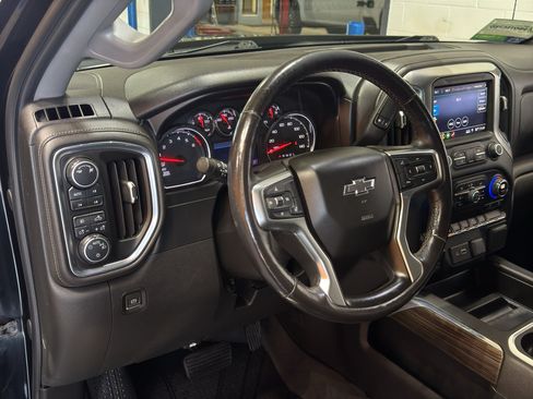 Used 2019 Chevrolet Silverado 1500 RST AWD/4WD image 19