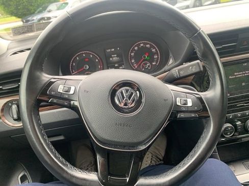 Used 2020 Volkswagen Passat 2.0T SEL FWD image 14