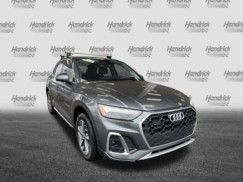 Used 2023 Audi Q5 2.0T Prestige w/ Prestige Package image 2