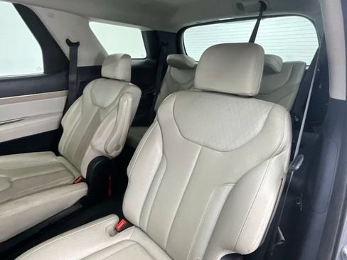 Used 2020 Hyundai Palisade SEL w/ Premium Package FWD image 8