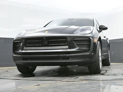 New 2025 Porsche Macan image 44