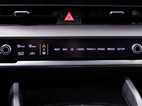 Used 2023 Kia Sportage EX w/ EX Premium Package image 29