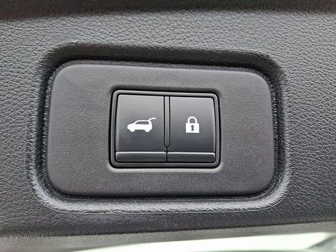 Used 2022 Nissan Pathfinder Platinum w/ Cargo Package image 29