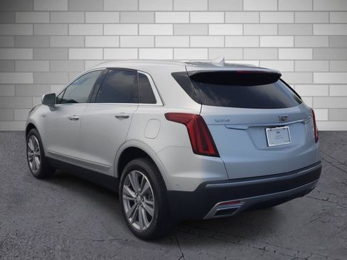 Used 2020 Cadillac XT5 Premium Luxury FWD image 3