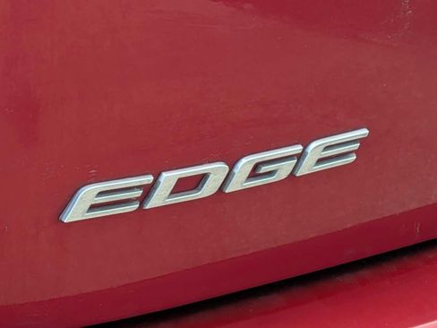 Used 2015 Ford Edge SEL w/ Equipment Group 201A AWD/4WD image 11
