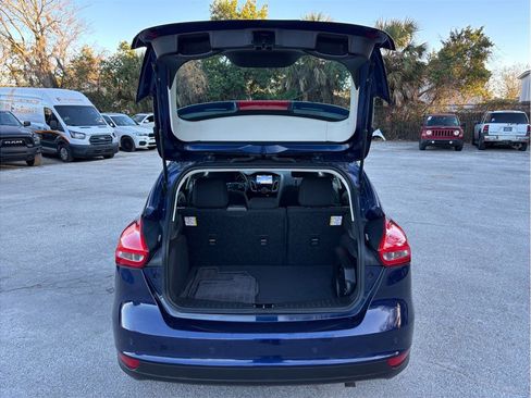 Used 2017 Ford Focus SEL image 35