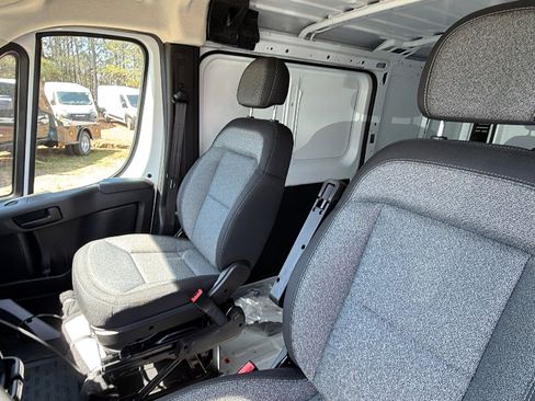 New 2026 RAM ProMaster 2500 w/ Convenience Group image 17