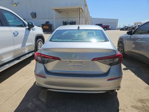 Used 2024 Honda Civic Sport image 5