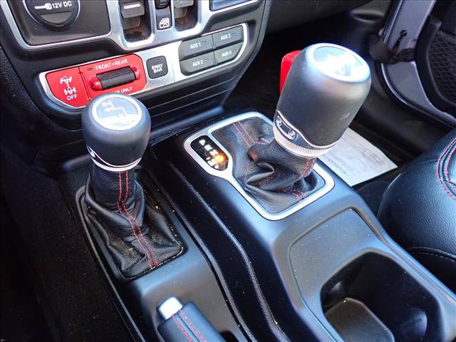 Used 2018 Jeep Wrangler Unlimited Rubicon AWD/4WD image 14
