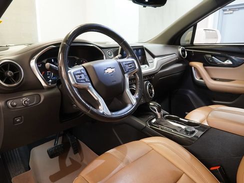 Used 2019 Chevrolet Blazer Premier w/ Sun and Wheels Package FWD image 7