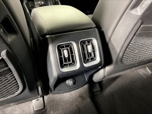 Certified 2026 Kia Sorento S w/ S Panoramic Sunroof Package FWD image 10