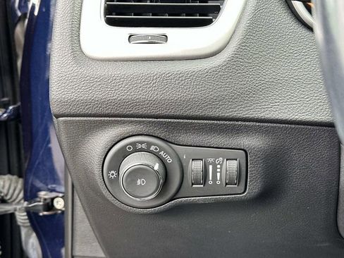 Certified 2019 Jeep Compass Latitude image 26