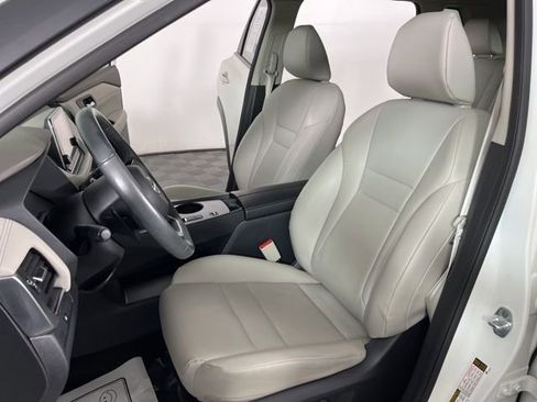 Used 2023 Nissan Rogue SV w/ SV Premium B Package image 19