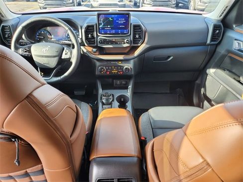 Used 2023 Ford Bronco Sport Outer Banks image 6