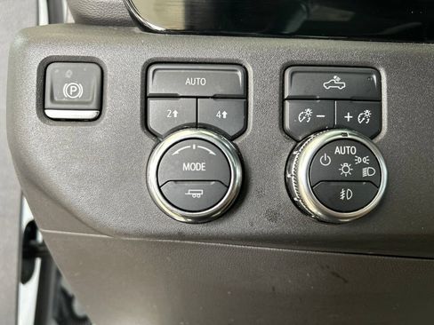 Certified 2025 GMC Sierra 1500 Elevation AWD/4WD image 22