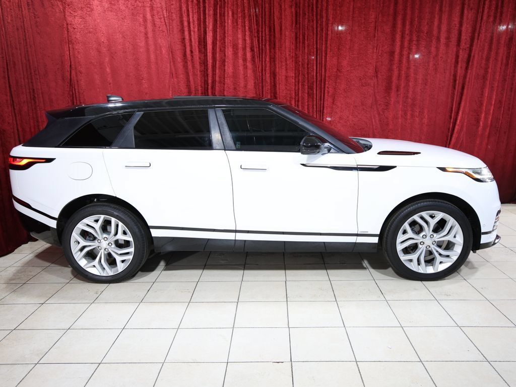 Used 2018 Land Rover Range Rover Velar R-Dynamic SE AWD/4WD image 8
