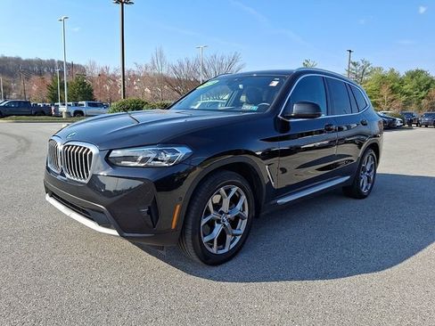 Used 2024 BMW X3 xDrive30i w/ Premium Package image 3