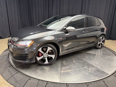Used 2017 Volkswagen GTI Autobahn image 2