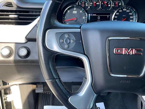 Used 2019 GMC Yukon XL SLE AWD/4WD image 12