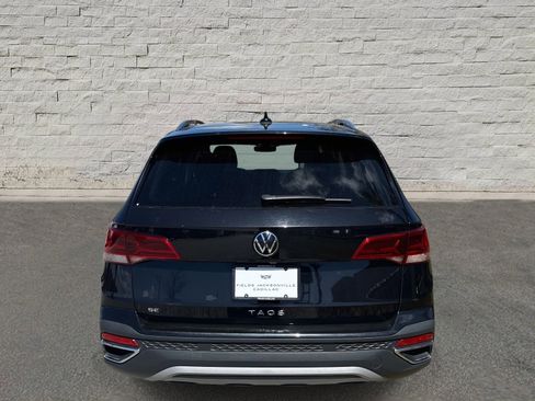 Used 2024 Volkswagen Taos SE image 4